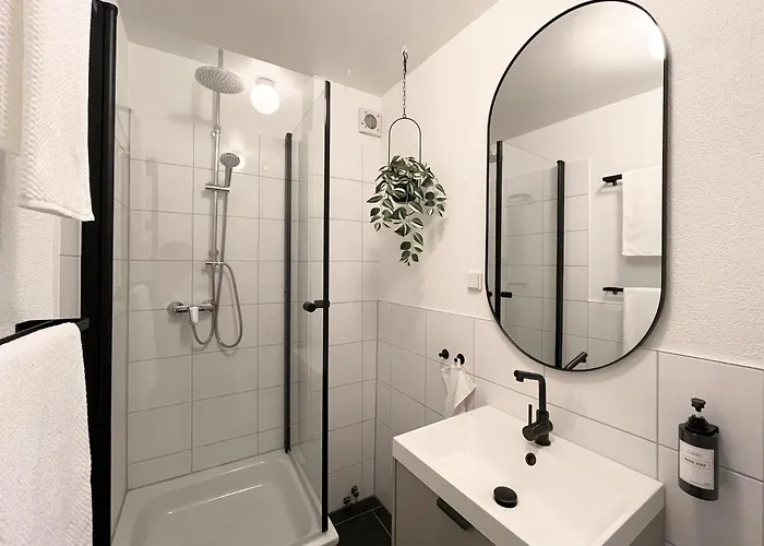 Domblick 1 I Zentral I Parkplatz I Naehe Veltins-arena Appartement *