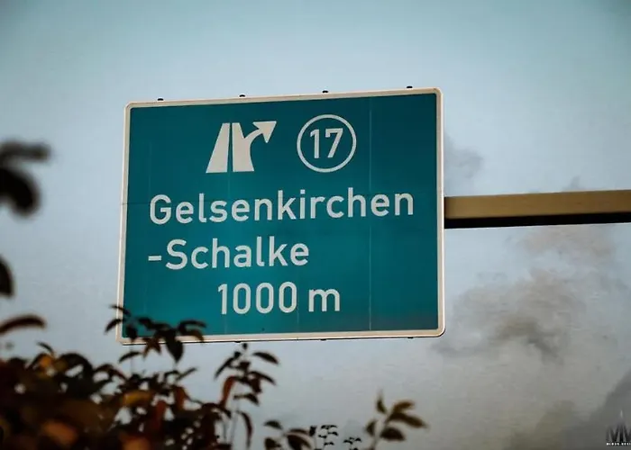 Domblick 1 I Zentral I Parkplatz I Naehe Veltins-arena Gelsenkirchen